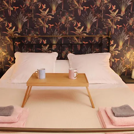 Chateau Loudenne - Ecottage Dans Le Parc - Walter * Saint-Yzans-de-Médoc